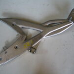 Platine repose pieds gauche KAWASAKI ER6