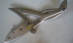Platine repose pieds gauche KAWASAKI ER6