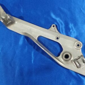 Platine de repose pieds pour TDM 900 YAMAHA