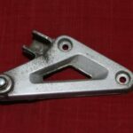 Platine Repose pied arrière droite HONDA VF 750 C