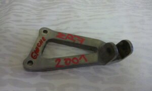 Platine repose pied arrière gauche Kawasaki ZR7