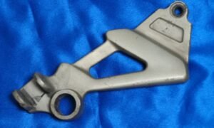 Platine de repose pieds passager KAWASAKI 1100 ZZR 1993-94