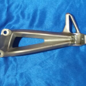Platine support de repose pieds YAMAHA FZ1