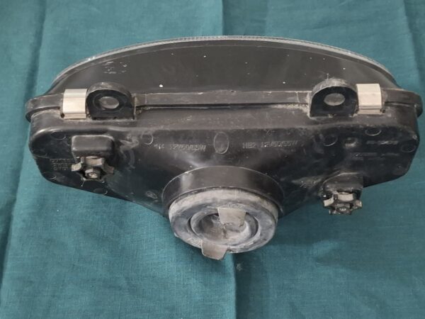 Optique de phare de Triumph 600 TT – Image 2