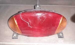 Ensemble feu et clignotants arrière de HONDA 650 Deauville