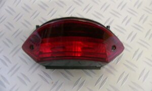 Feu arrière HONDA Hornet 600 2003 à 2006