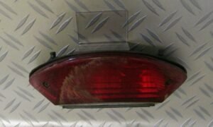 Feu arrière pour HONDA 600 Hornet 2003/06