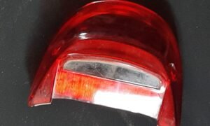 Cabochon de feu rouge Honda 125 Varadero