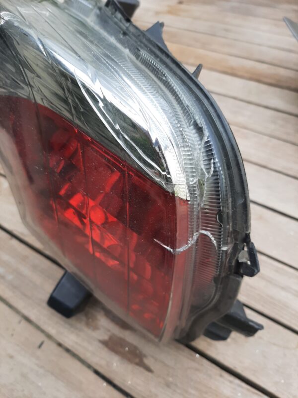 Feu rouge et clignotant scooter Honda SWT – Image 2