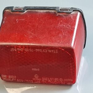 Feu rouge arrière et stop de SUZUKI 500 GS E et 650 DR