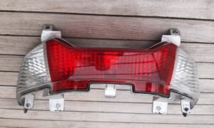 Bloc feu rouge stop et clignotants pour SUZUKI 125 Burgman