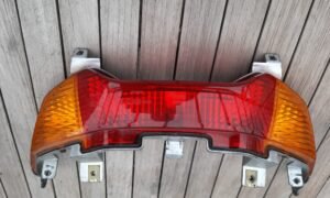 Ensemble feu rouge arrière, stop et clignotants pour SUZUKI 125 Burgman