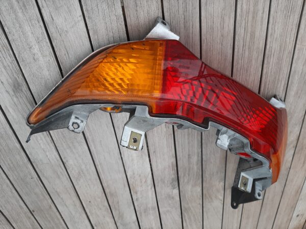 Ensemble feu rouge arrière, stop et clignotants pour SUZUKI 125 Burgman – Image 2