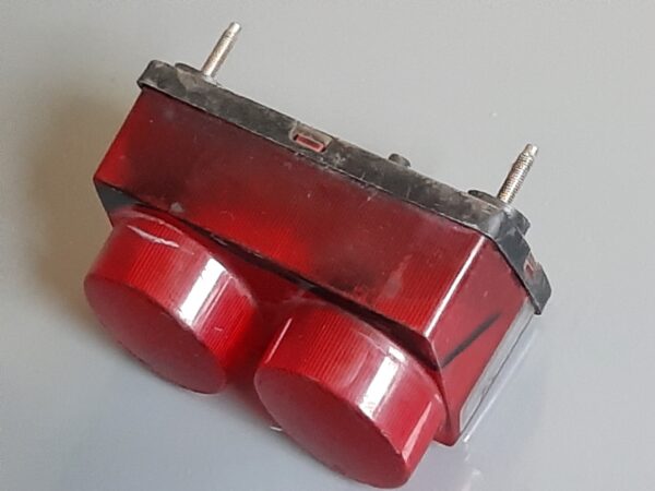 Feu rouge arrière de YAMAHA 1000 R1 – Image 2