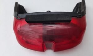 Feu rouge arrière de YAMAHA 600 R6