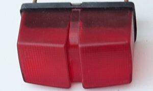 Feu rouge arrière de Yamaha XTZ 750 Super Ténéré
