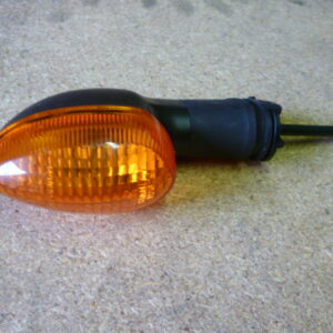 Clignotant avant droit YAMAHA FZ1, FZ6, FZ8, TDM 900, R1 et R6